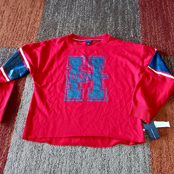 NEW Tommy Hilfiger Varsity Logo Crop Longsleeve Crewneck LG 12/14 - Picture 1 of 5
